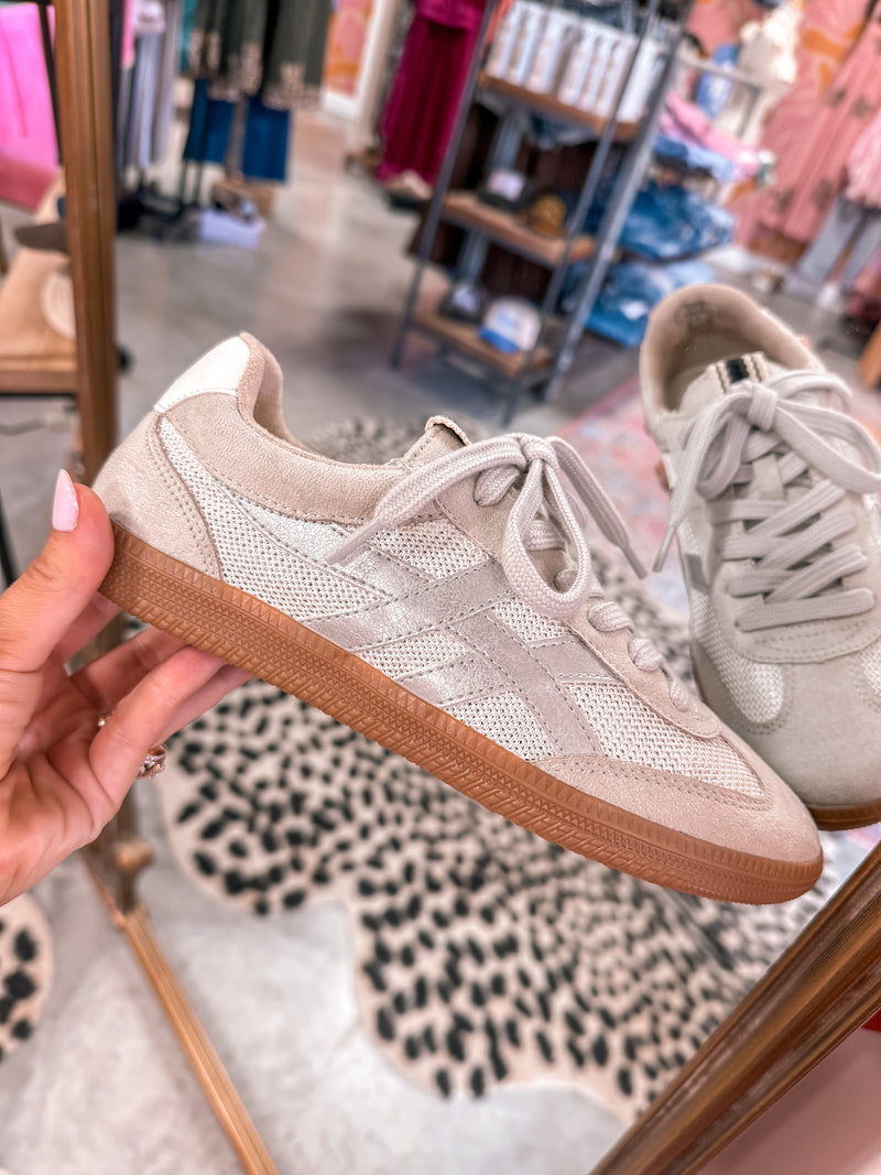 Sasha Sneaker